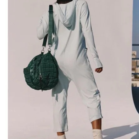 FPMovement by FP  Hot Shot L/S Hooded Onesie in Arctic Snow in various NWT - Picture 2 of 6